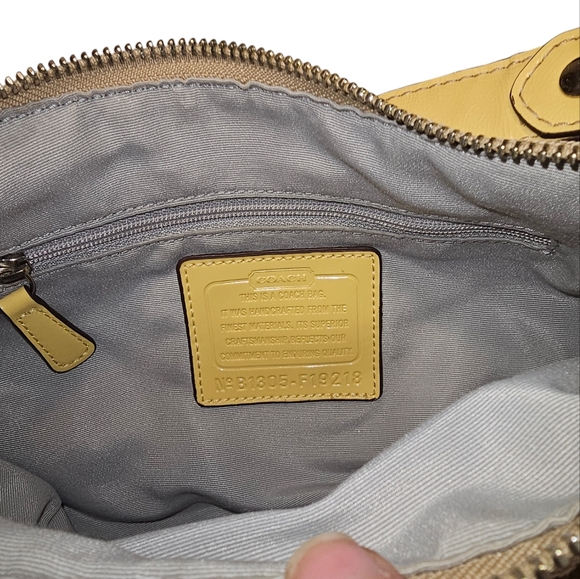 Coach signature stripe yellow patent Jacquard small purse - Picture 3 of 4